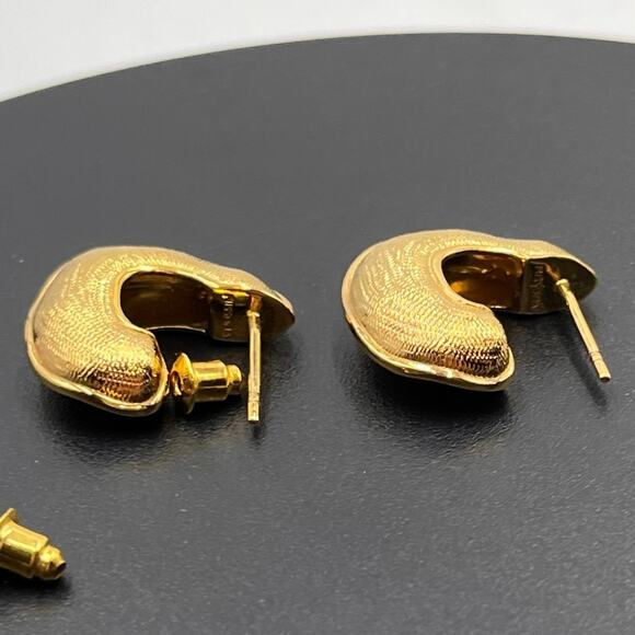 Missoma Small Organic Textured and Smooth Hoop - Picture 4 of 9